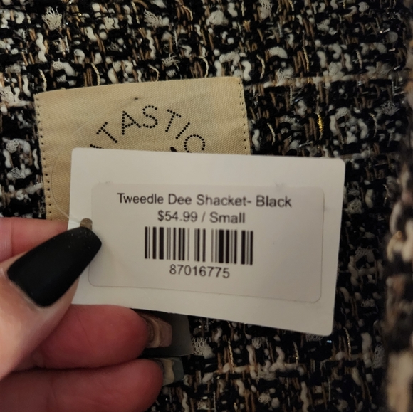 Shacket - Picture 2 of 2